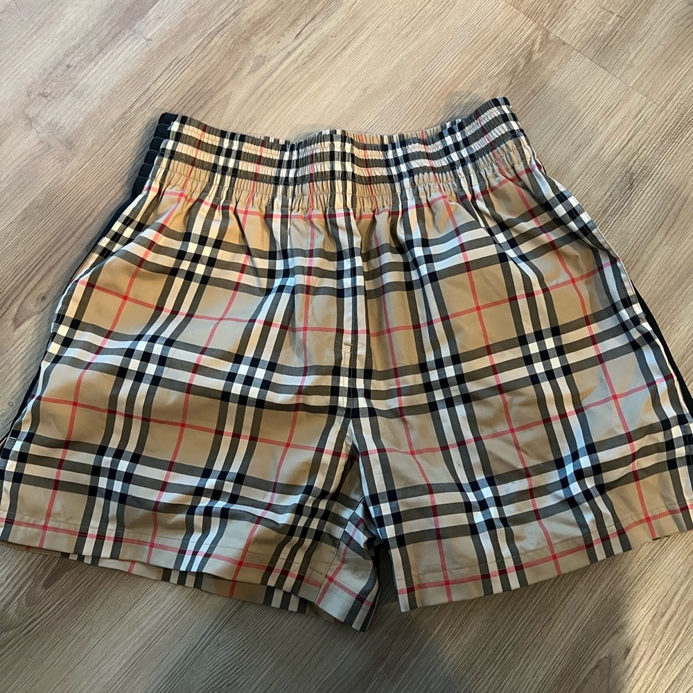 Burberry shorts